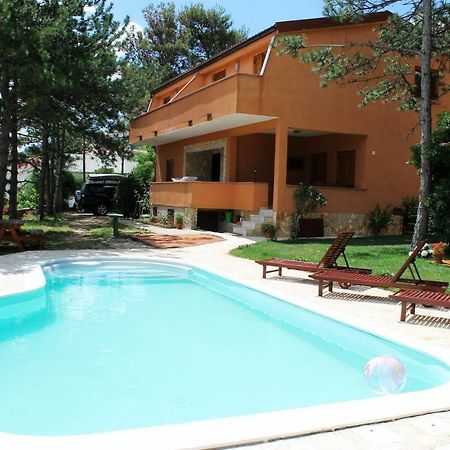 Apartments Lili I Baska  Ngoại thất bức ảnh