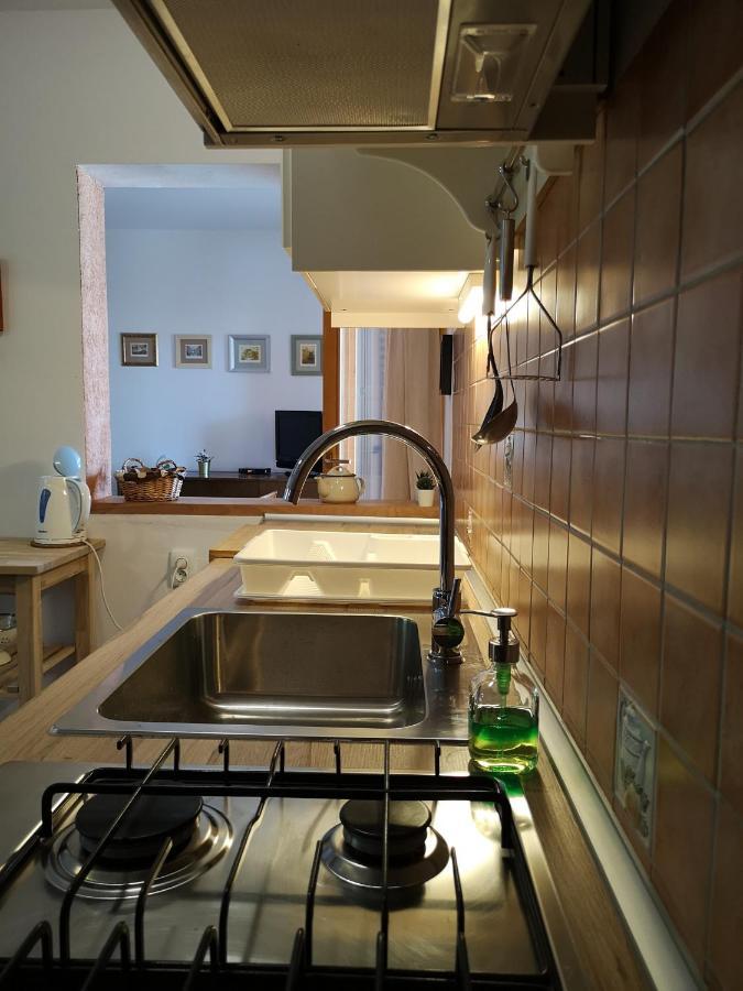Apartments Lili I Baska  Ngoại thất bức ảnh